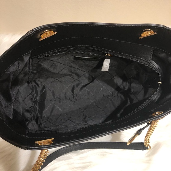 Michael Kors - Picture 3 of 8